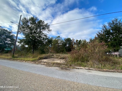 107 Hickory St, Pass Christian, MS 39571 - photo 2