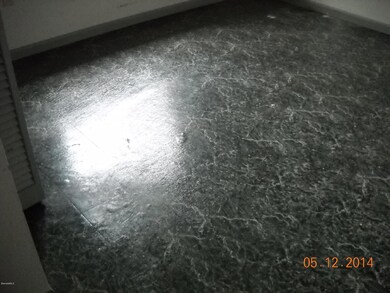 3rd bedroom flooring