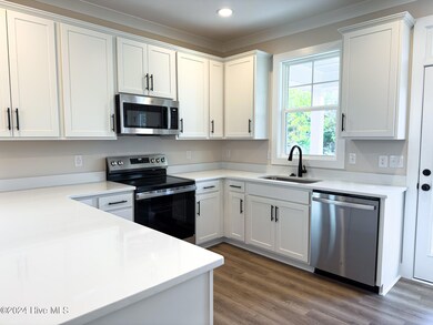 180 Pine View_007