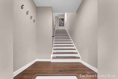 300 N 7th St unit 2 - Upper, Grand Haven, MI 49417 - photo 5