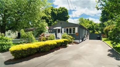 76 Vanderbilt Rd, Warwick, RI 02886 - photo 2