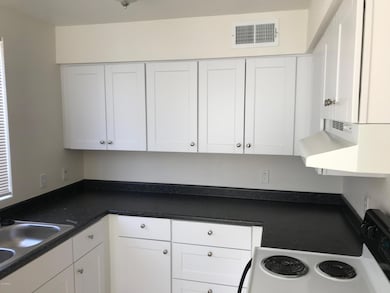 526 W 1st Ave, Mesa, AZ 85210 - photo 7