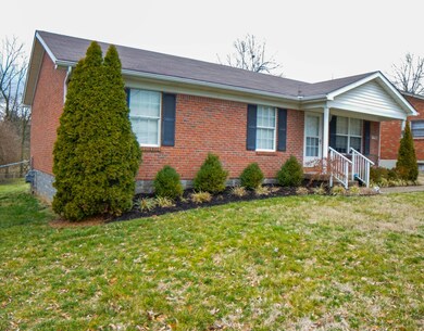 7714 Mary Sue Dr, Louisville, KY 40291 - photo 3