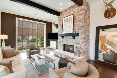 306 Roswell-12