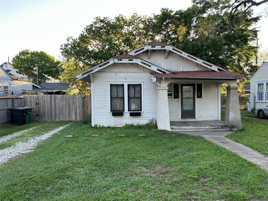705 Walton St, Houston, TX 77009 - photo 2