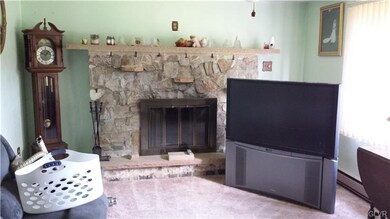 2566 Community Dr, Bath, PA 18014 - photo 6