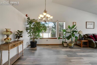 Formal Dining Room/Area