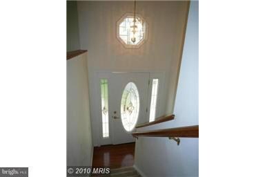 9945 Winchester Ave, Bunker Hill, WV 25413 - photo 5