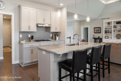 11431 Vista Club Dr, Louisville, KY 40291 - photo 4