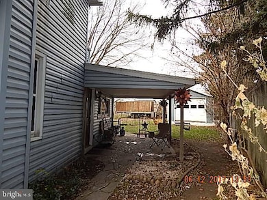 201 Shippen St, Middletown, PA 17057 - photo 3