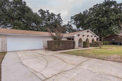 8152 Camelford Dr, Pensacola, FL 32506 - photo 2