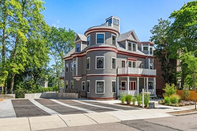 111 Winthrop Rd unit 3, Brookline, MA 02445 - photo 2