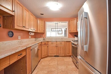 14 Hawthorne Village unit A, Franklin, MA 02038 - photo 4