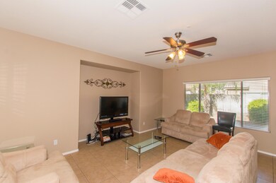 02 Family Room