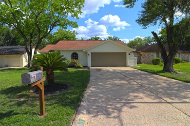 7415 Lumber Jack Dr, Houston, TX 77040 - photo 2