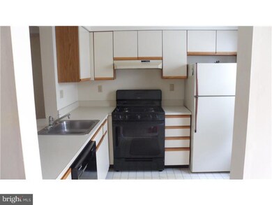 4207A Fenwick Ln unit 4207, Mount Laurel, NJ 08054 - photo 2