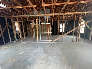 216 W Schubert St, Fredericksburg, TX 78624 - photo 4