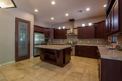 1326 E Catamaran Dr, Gilbert, AZ 85234 - photo 5