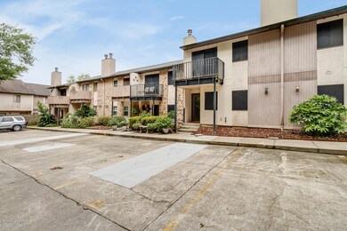 3500 E. Simcoe Unit 4-17