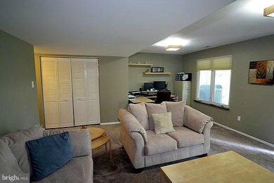 9451 Clocktower Ln, Columbia, MD 21046 - photo 2