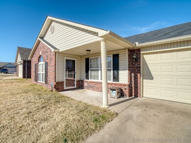 26137 E 89th Place S, Broken Arrow, OK 74014 - photo 3