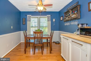 1816 Lang Dr, Crofton, MD 21114 - photo 4