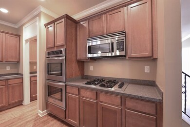 Gas cooktop with double self cleaning convection o