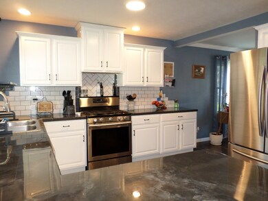 525 Strathmore Ave, Erie, PA 16505 - photo 3