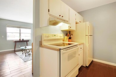 Southbridge Condominiums unit 3180, West Palm Beach, FL 33405 - photo 6