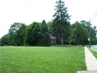 235 Gordons Corner Rd, Marlboro, NJ 07746 - photo 6