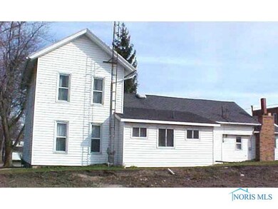 107 W North St, West Unity, OH 43570 - photo 2