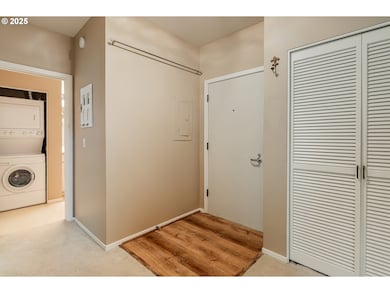 205 S Montgomery St unit 401, Portland, OR 97201 - photo 4