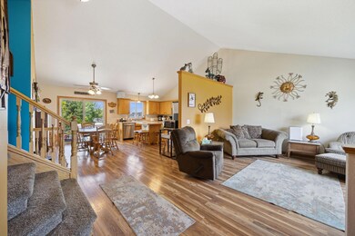 1909 Eastern Star Cir, Sauk Rapids, MN 56379 - photo 4