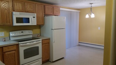 71 Forest Park Dr, Nashua, NH 03060 - photo 3