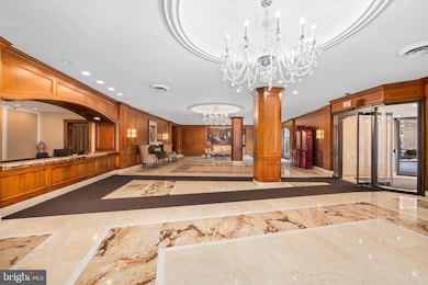 Shoreham West Cooperative unit 817, Washington, DC 20008 - photo 2