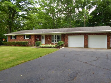 8550 Elm Valley Rd, Three Oaks, MI 49128 - photo 2