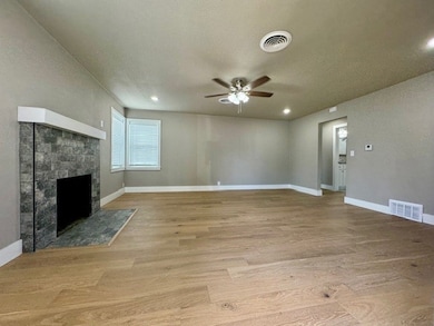 906 N 8th St, Rogers, AR 72756 - photo 4