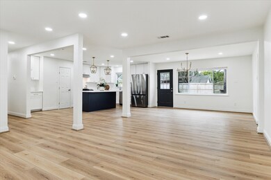 1721 Hollister St, Houston, TX 77055 - photo 3