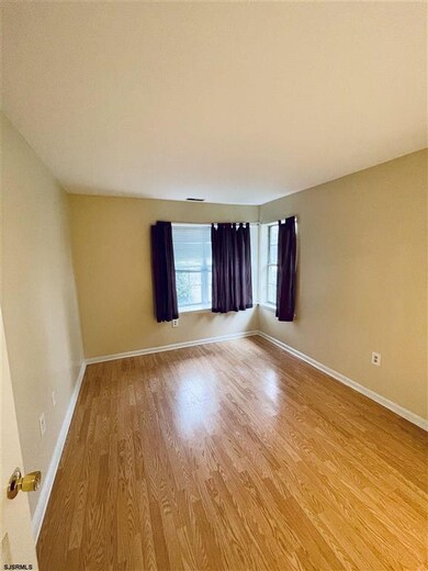 631 E Lake Front Cir unit 6, Galloway, NJ 08205 - photo 7