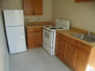 36 N Jefferson St unit 1, Allentown, PA 18102 - photo 5
