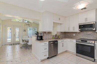 17_25carleton207_mls