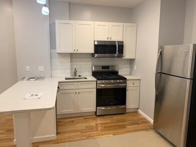 2 Baldwin Place unit 2R, Boston, MA 02113 - photo 2