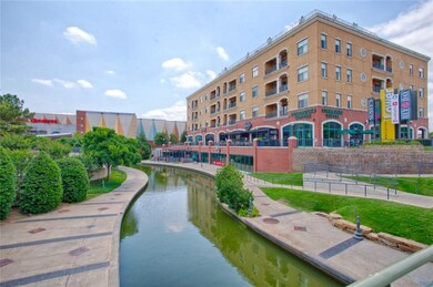 Building restaurants include Starbucks, Hey Dey, Sussy's, and Texadelphia.