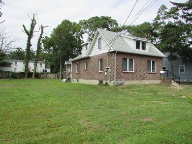 245 Roosevelt Ave unit Winter, Oakhurst, NJ 07755 - photo 4