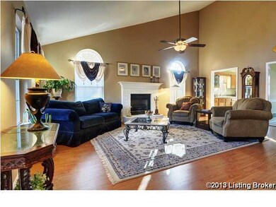 8208 Adams Run Rd, Louisville, KY 40228 - photo 3