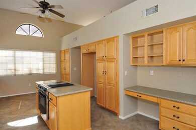 004_Kitchen