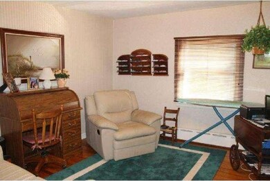 1697 Bustard Rd, Harleysville, PA 19438 - photo 6