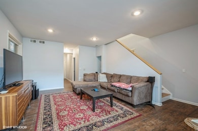 1508 W Erie St unit 1, Chicago, IL 60642 - photo 3