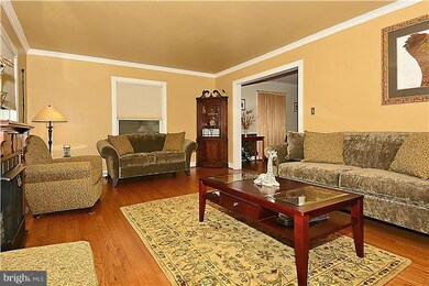 10300 Dubarry St, Glenn Dale, MD 20769 - photo 5