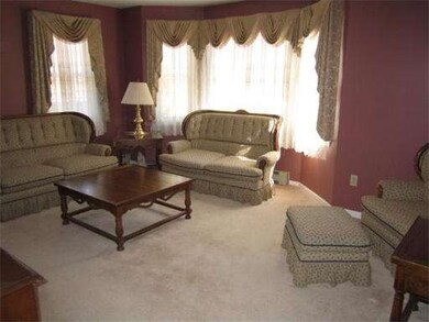 10 Crestview Dr, Mendon, MA 01756 - photo 5